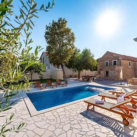 Dalmatia Pool Retreat Prázdninový dům
