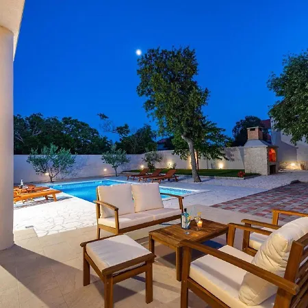 Holiday home Lovely In Stankovci With Private Swimming Pool Stankovci (Zadar)