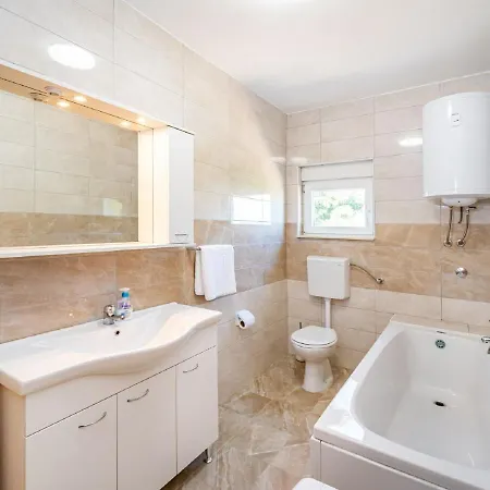 Holiday home Lovely In Stankovci With Private Swimming Pool