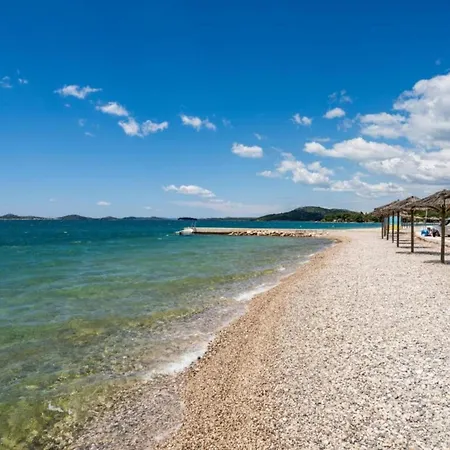 Hébergement de vacances Lovely In With Private Swimming Pool Stankovci (Zadar)