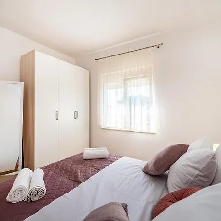 Dalmatia Pool Retreat