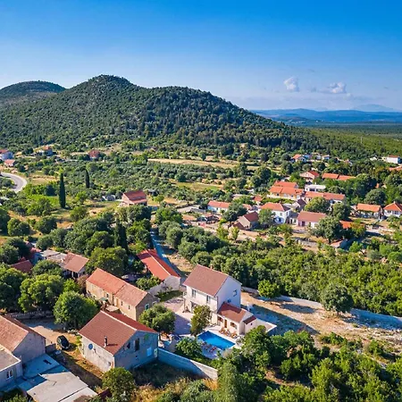 Dalmatia Pool Retreat