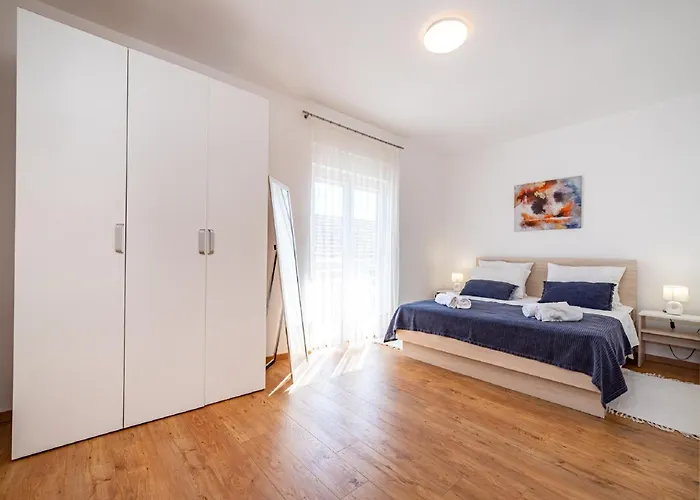 Dalmatia Pool Retreat